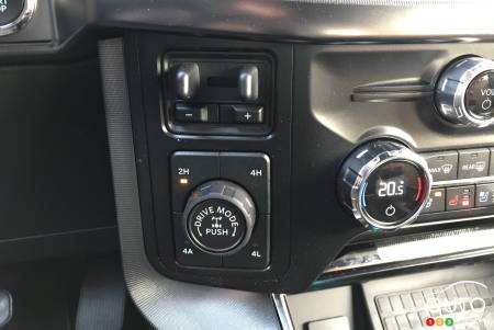 2021 Ford F-150 EcoBoost, drive mode button